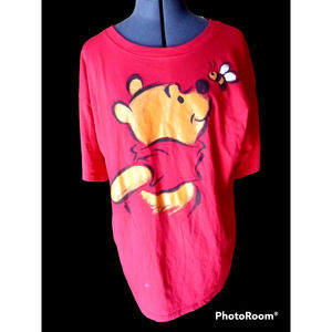 Disney Pooh red, short sleeve tee shirt, Men's Lg